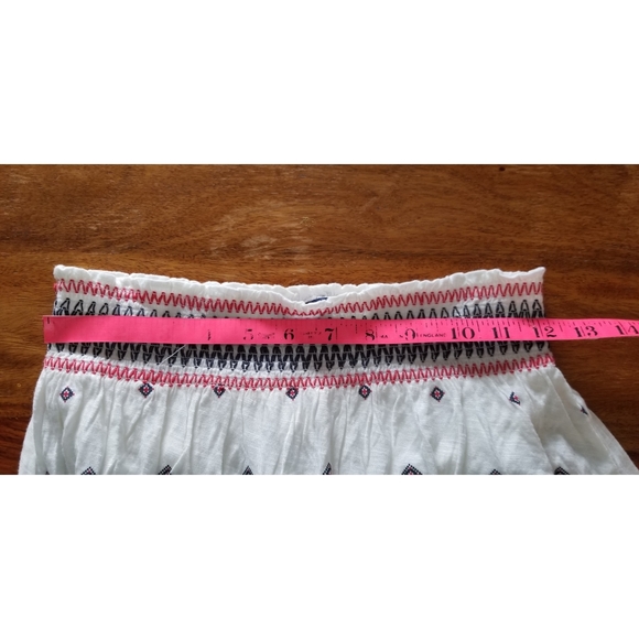 Aeropostal Cape Juby Geometric Shape Top - Picture 8 of 10